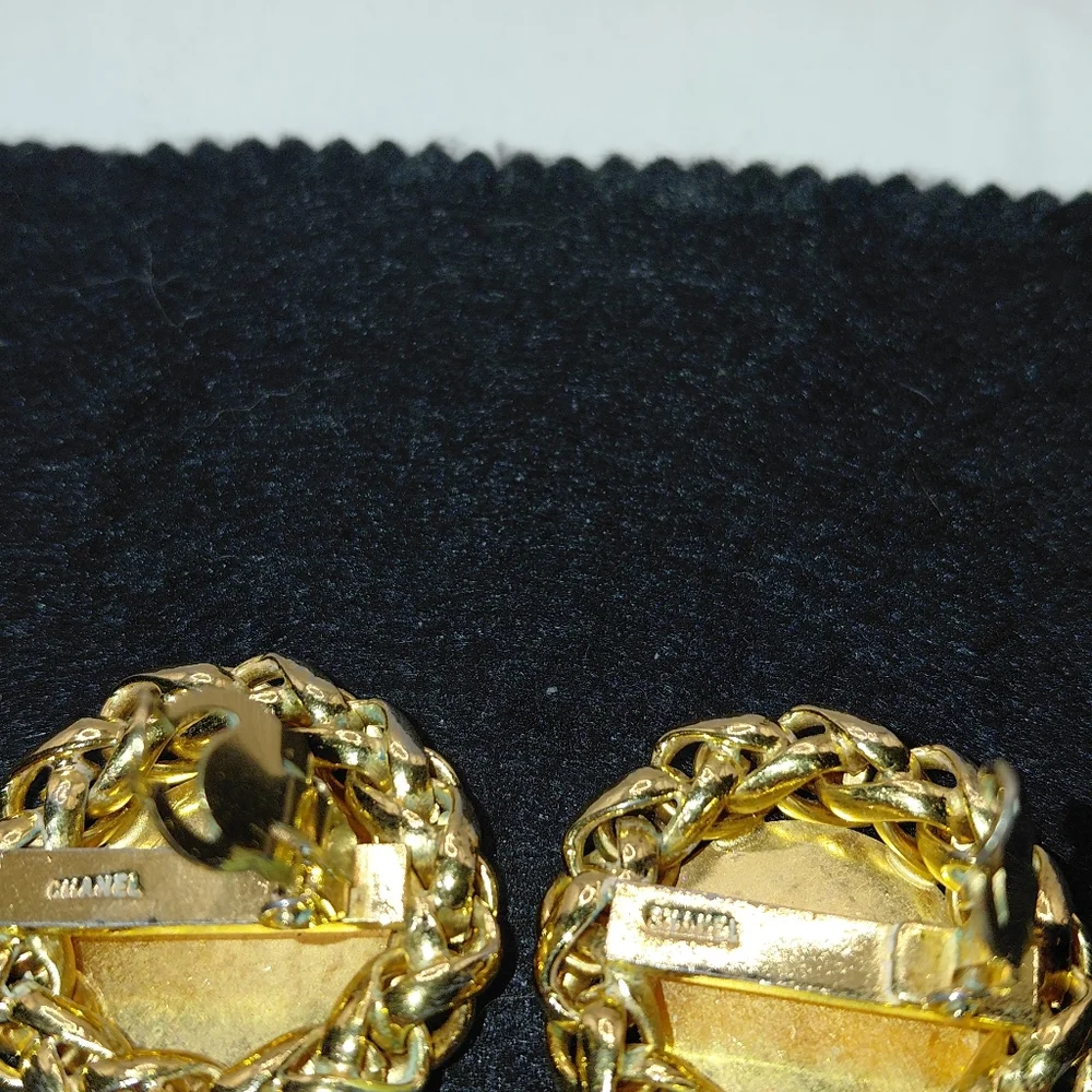 CHANEL vintage gold